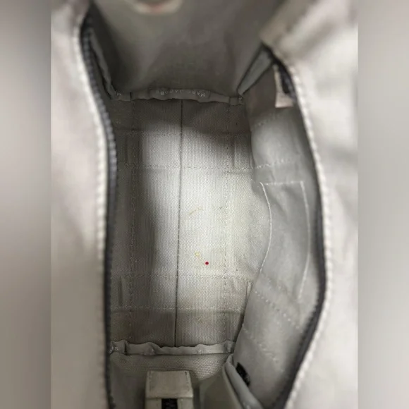 Marc Jacobs Grey “The Tote Bag” - Picture 3 of 6